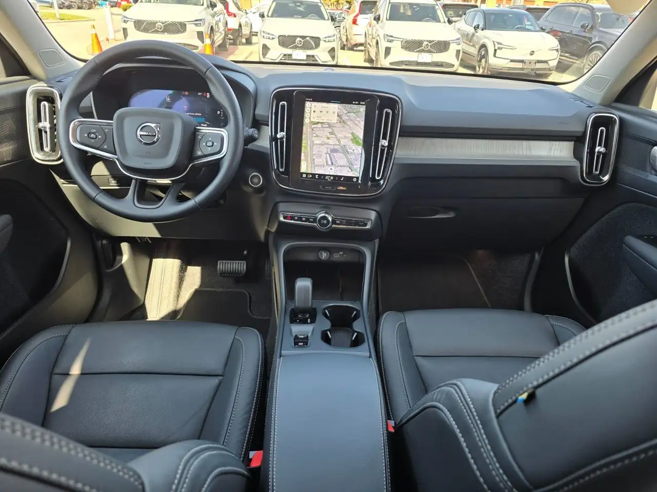 Volvo XC40 снимка Volvo XC40