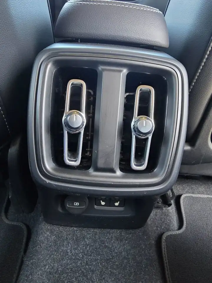 Volvo XC40 снимка Volvo XC40