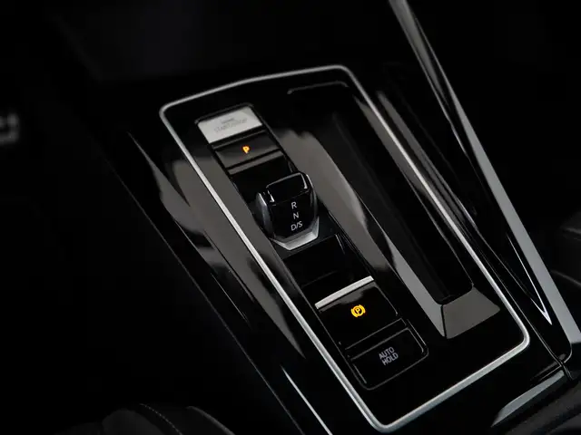 Volkswagen Golf view 10