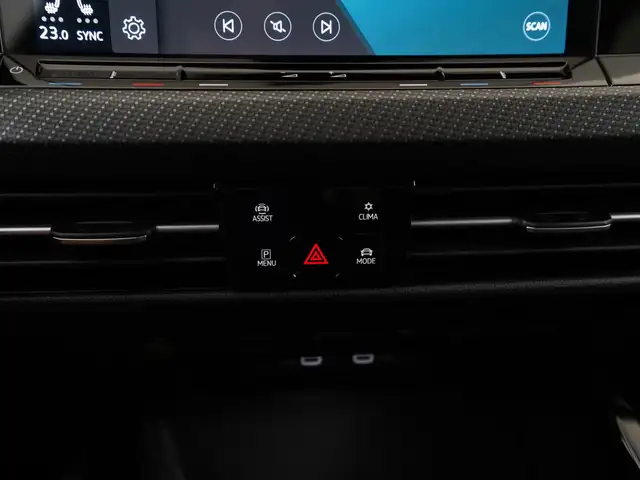 Volkswagen Golf view 11