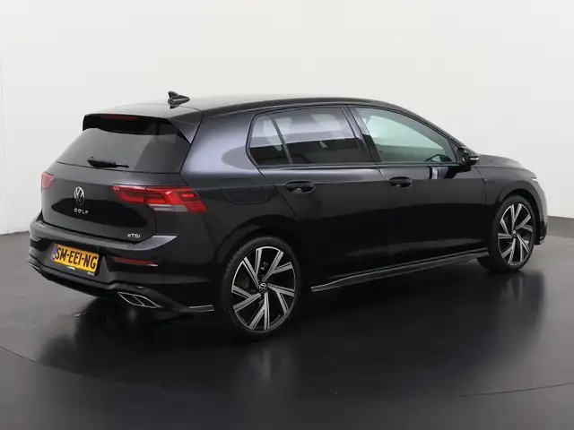 Volkswagen Golf view 4