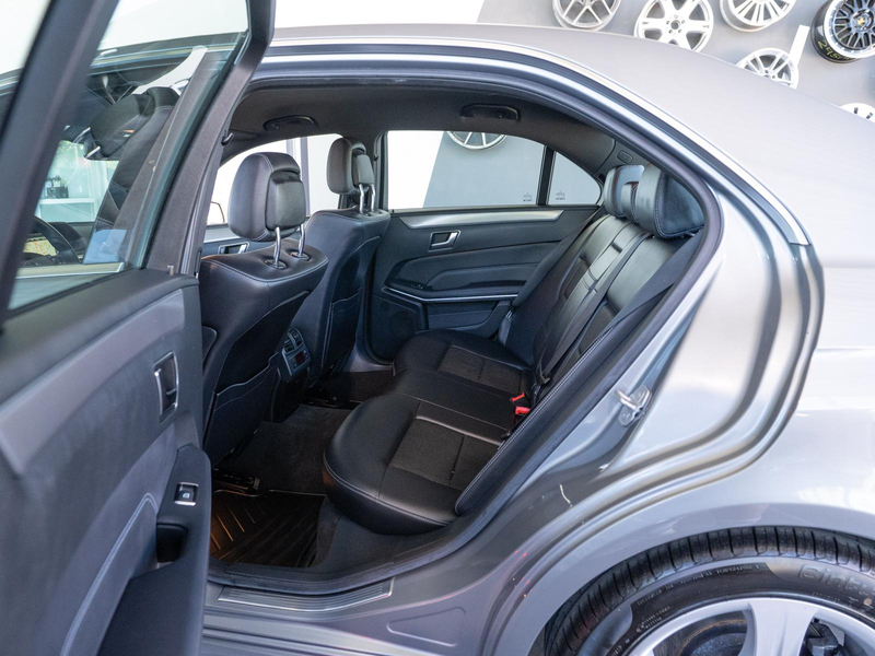 Mercedes-Benz E 220 CDI *AVANTGARDE*2.HAND*SCHECKHEFT*LED* — photo 10