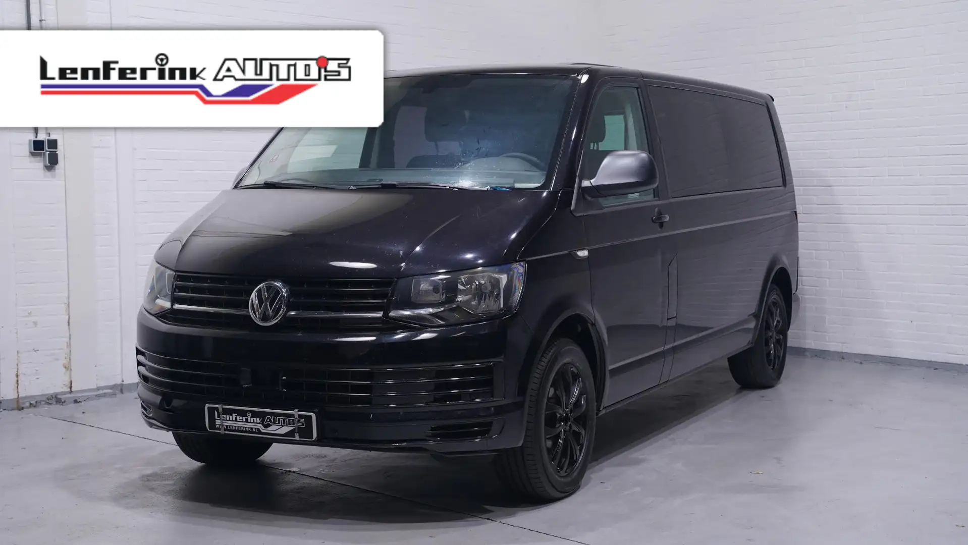 Volkswagen T6 Transporter 2.0 TDI 150 pk Dubbel Cabine 5-Zits APK 07-2026 Ai Zwart - 1