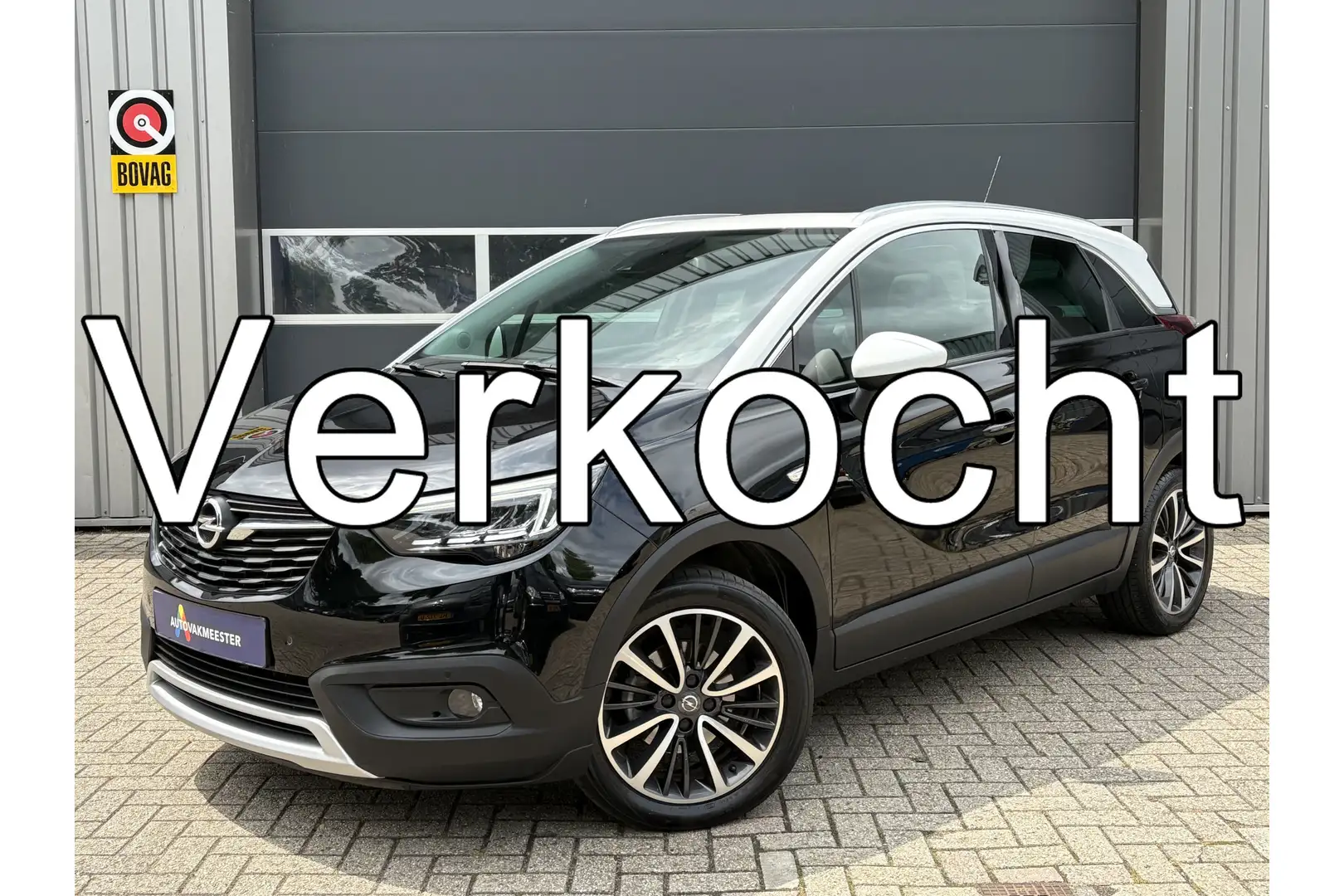 Opel Crossland X 1.2 Turbo Ultimate Automaat | Pano | Leder | Navi Zwart - 1