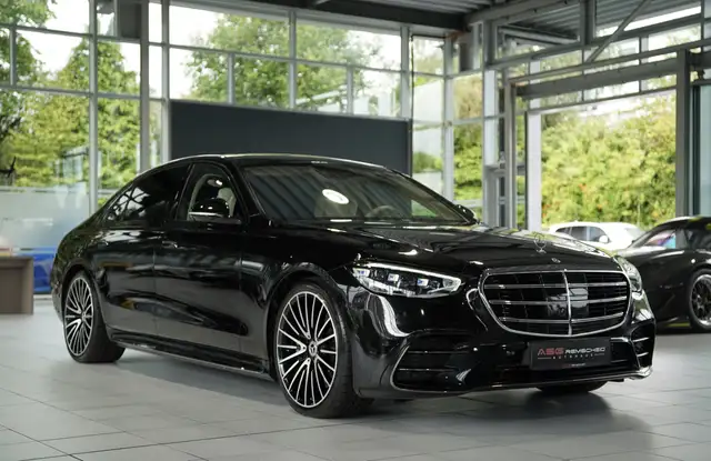 Mercedes-Benz 450 view 4