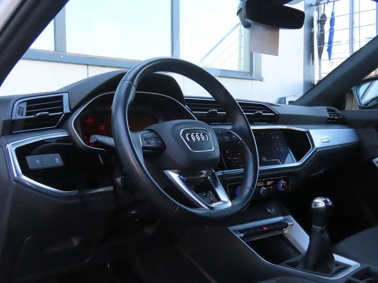 Audi Q3, фото 8