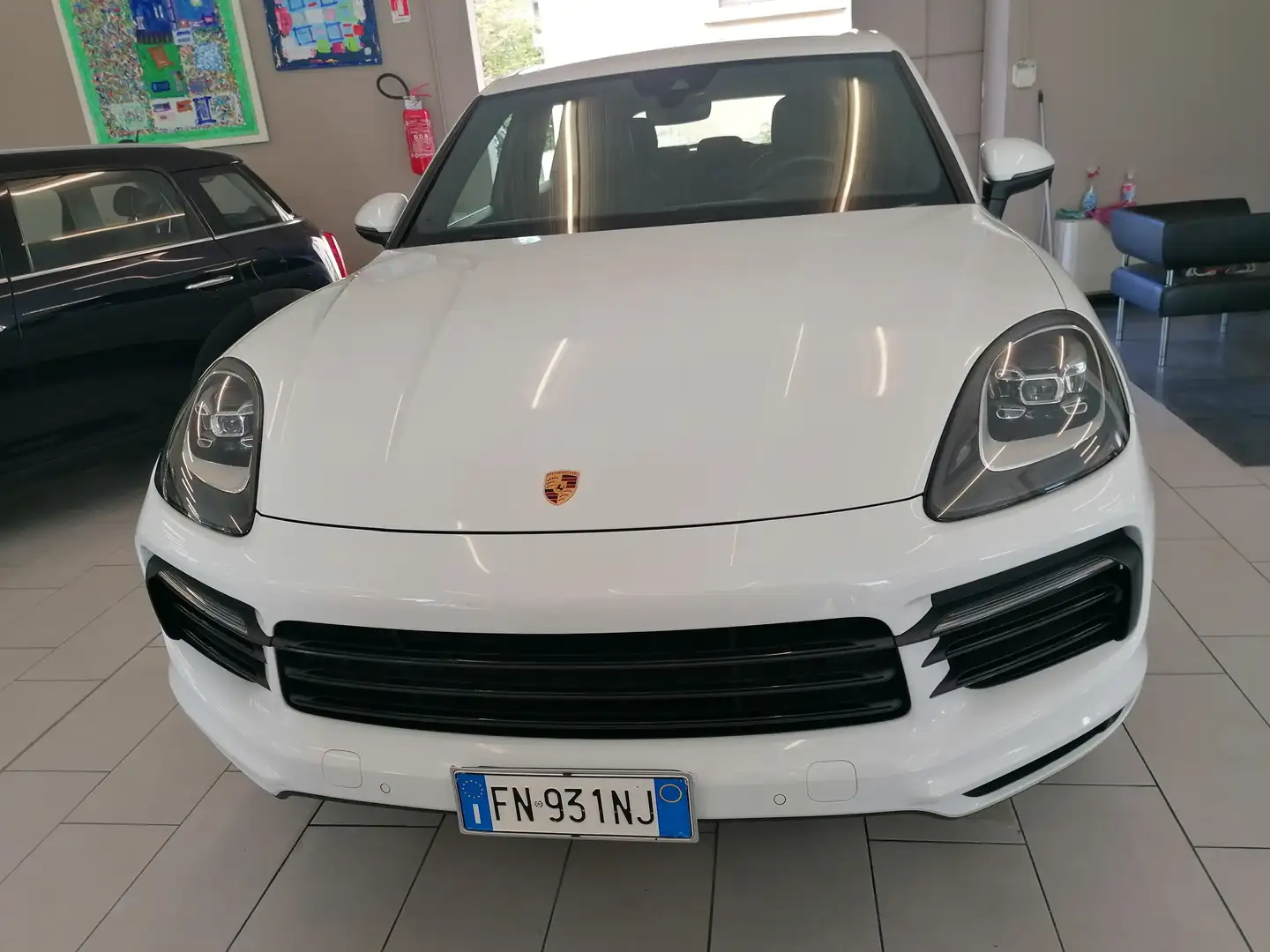 Porsche Cayenne Cayenne 3.0 tiptronic 340CV MY18 E6 Tip.S Pelle Blanco - 1