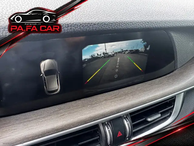 Alfa Romeo Stelvio view 15