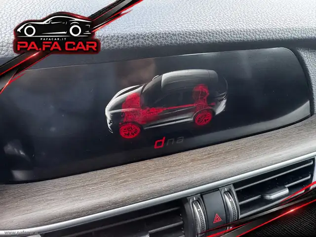 Alfa Romeo Stelvio view 16
