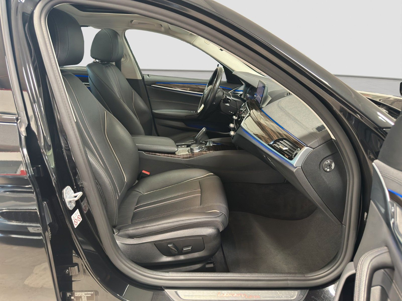 BMW 540 i Luxury LC.PRO STANDH ACC GLASDACH HUD KAMER — photo 9