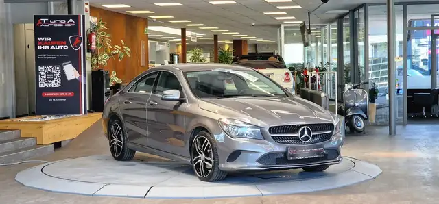 Mercedes-Benz Cla view 3
