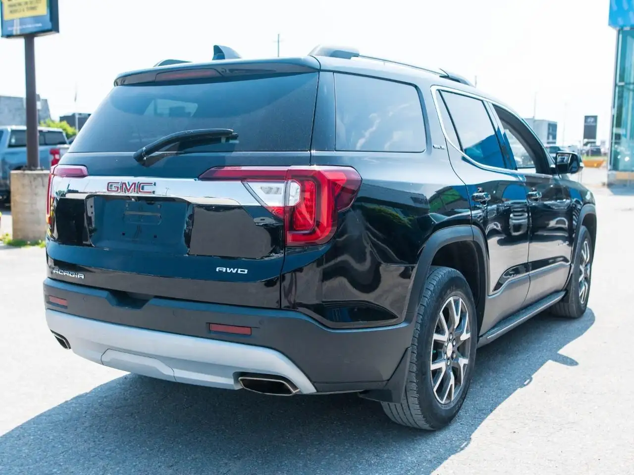 GMC Acadia снимка GMC Acadia