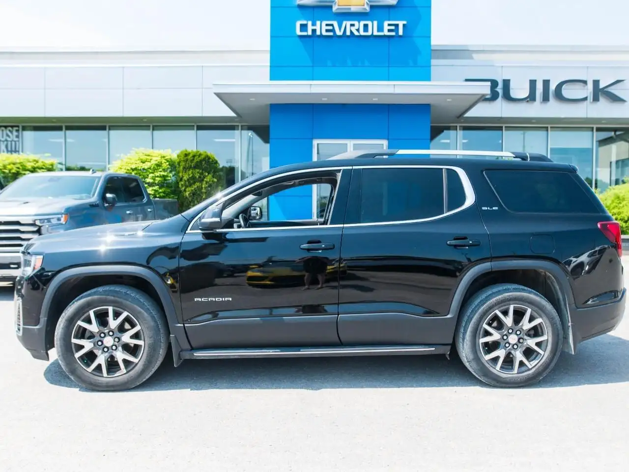 GMC Acadia снимка GMC Acadia