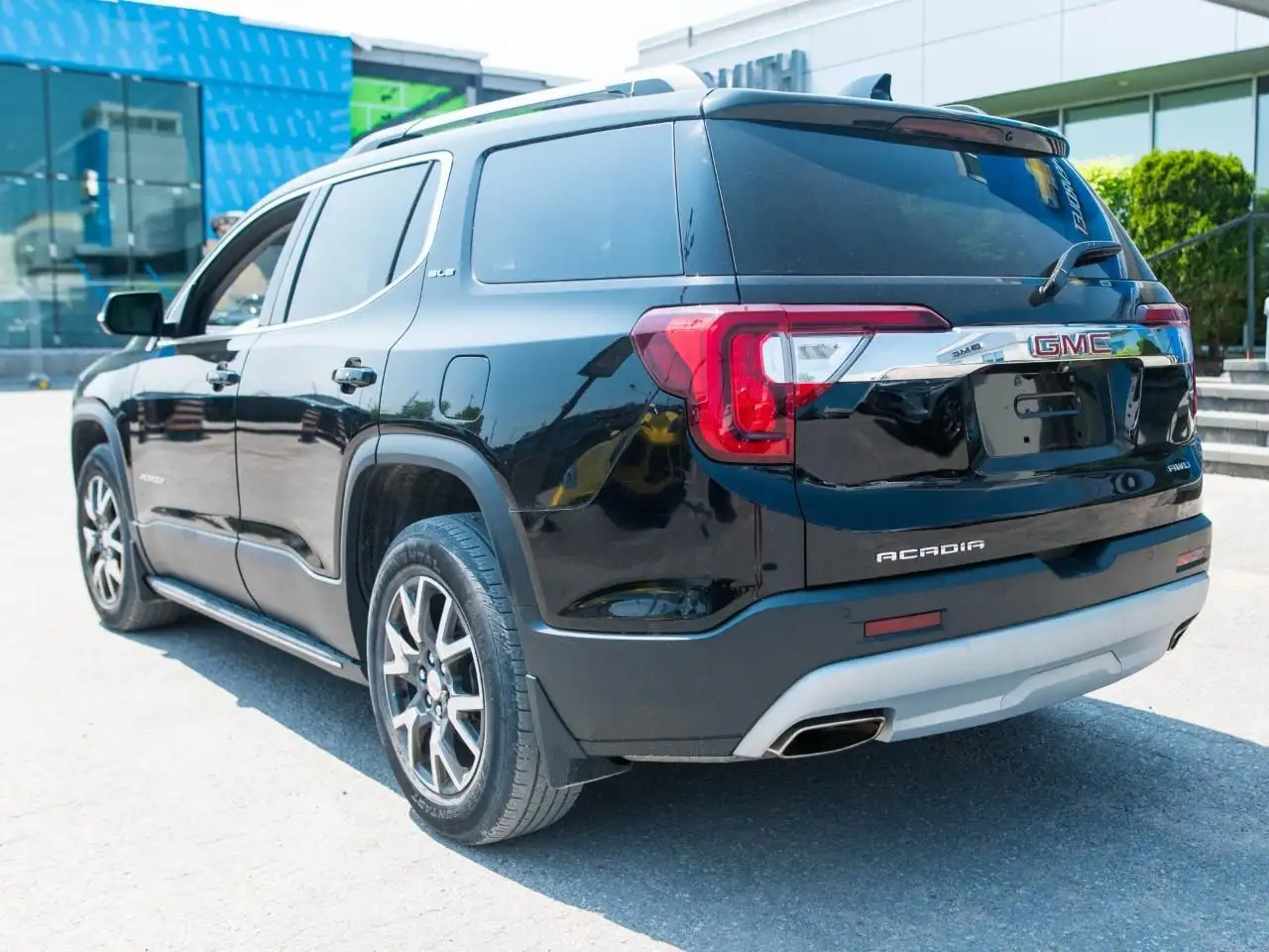 GMC Acadia снимка GMC Acadia