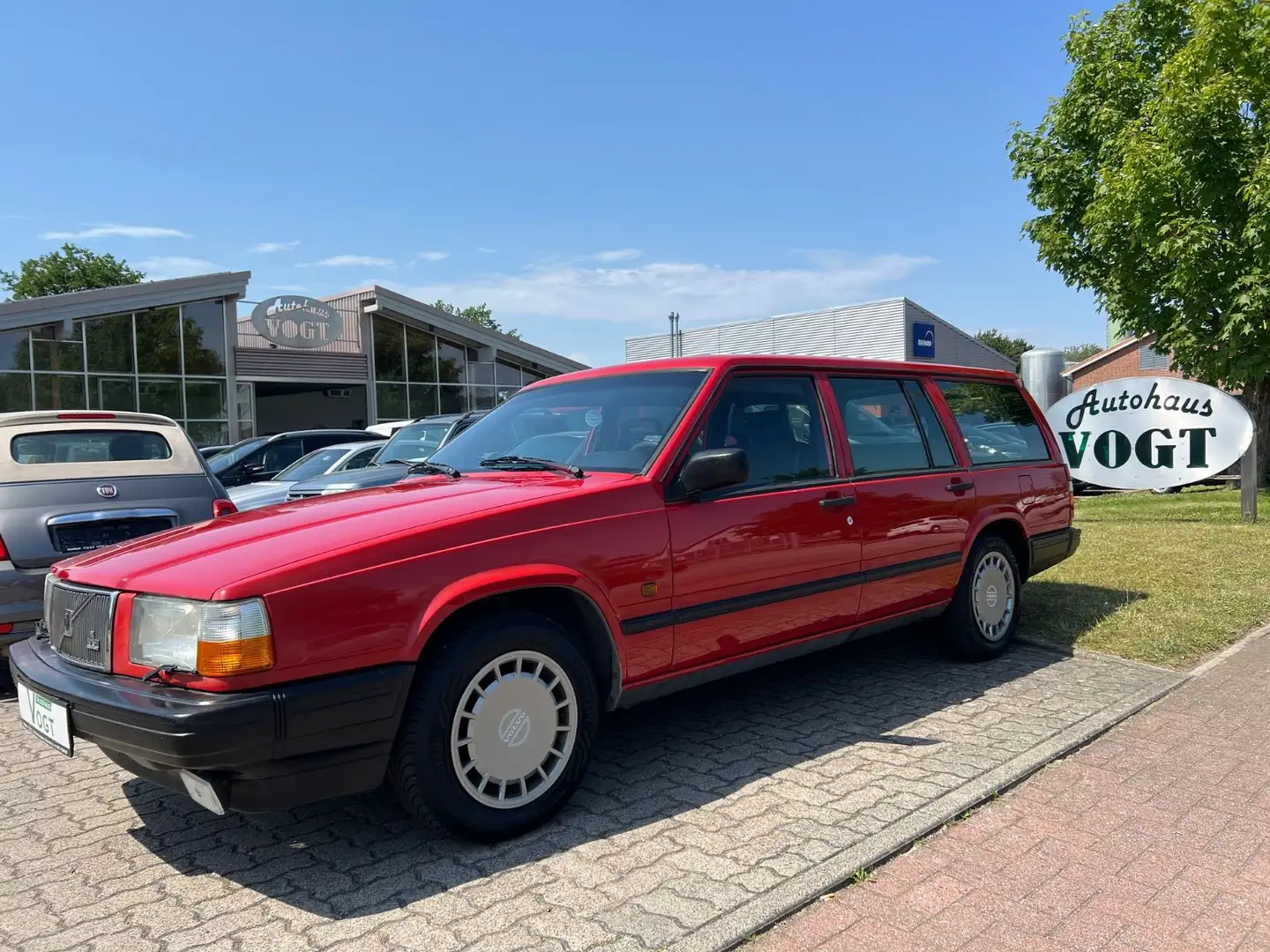 Volvo 740 GL 1.HD crvena - 1