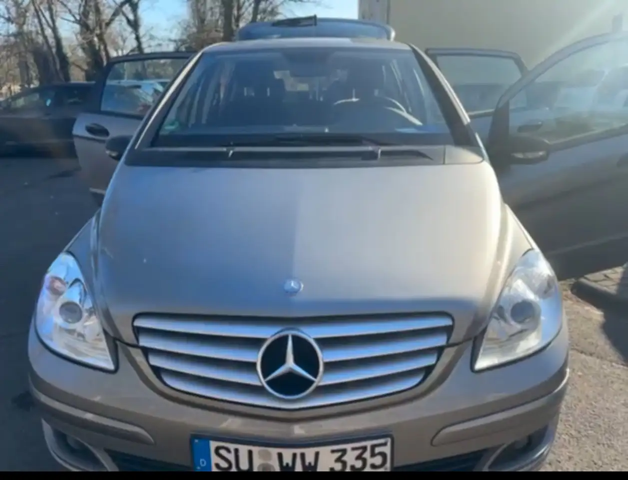 Mercedes-Benz B 170