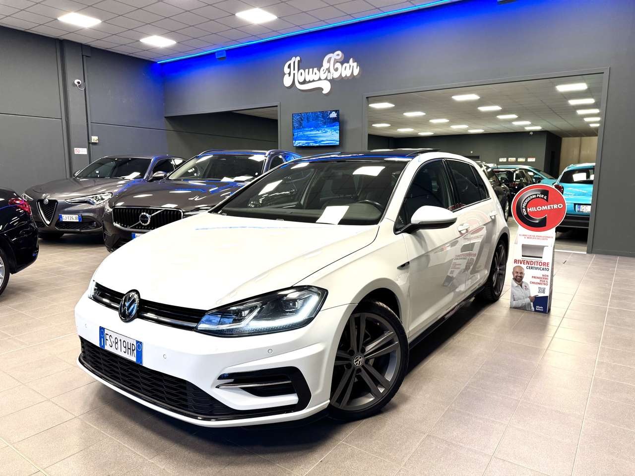 Volkswagen Golf R-Line