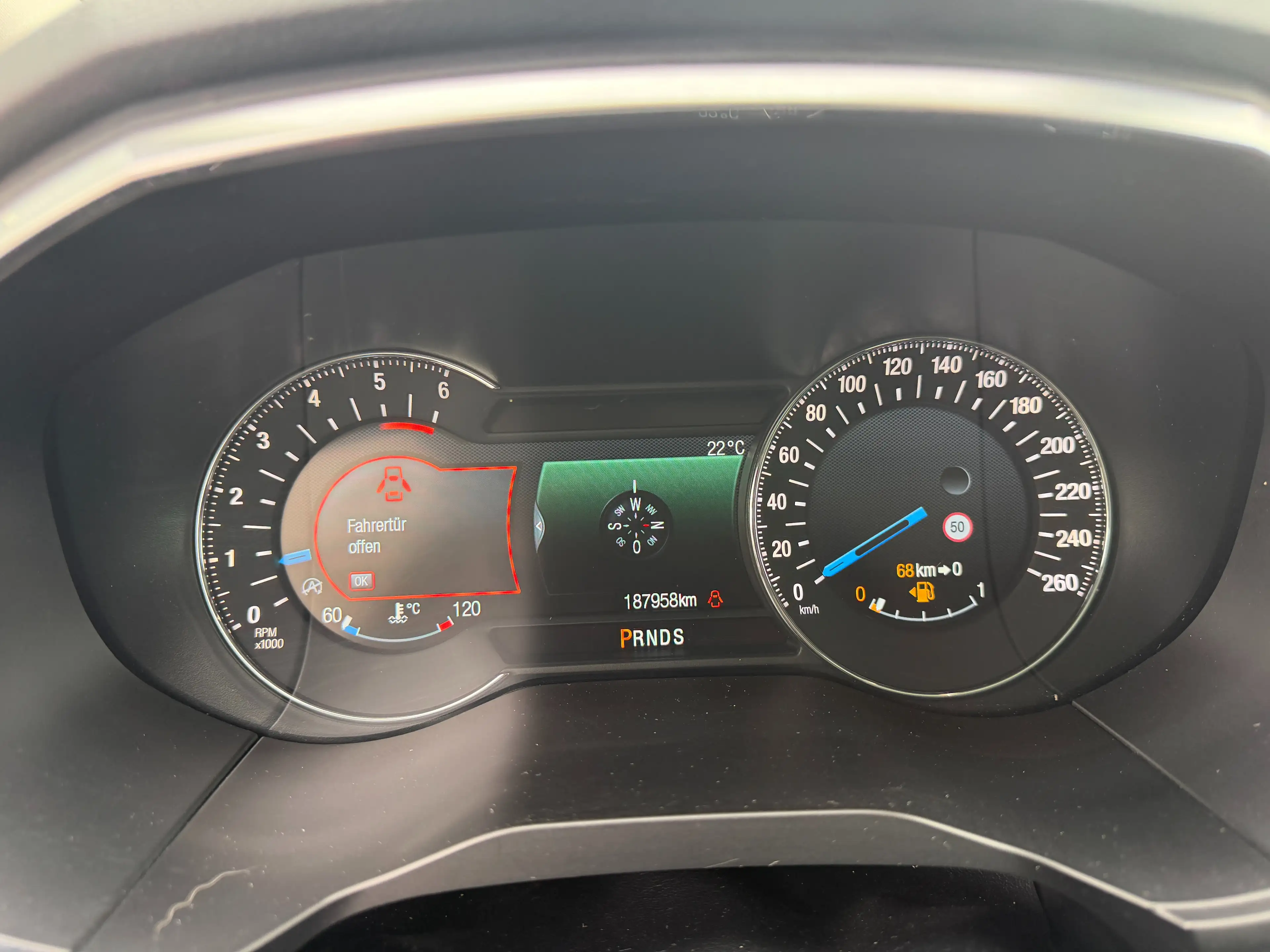 Ford Galaxy 2.0 TDCi Titanium Powershift Aut. — photo 11
