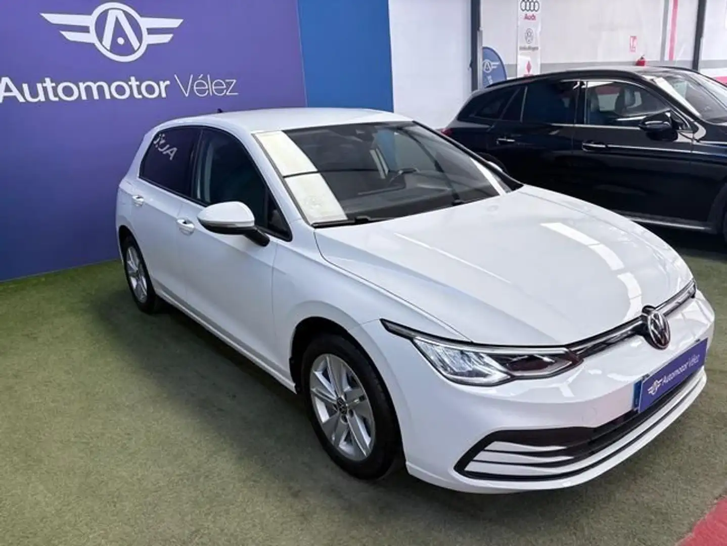 Volkswagen Golf VIII LIFE Blanco - 1