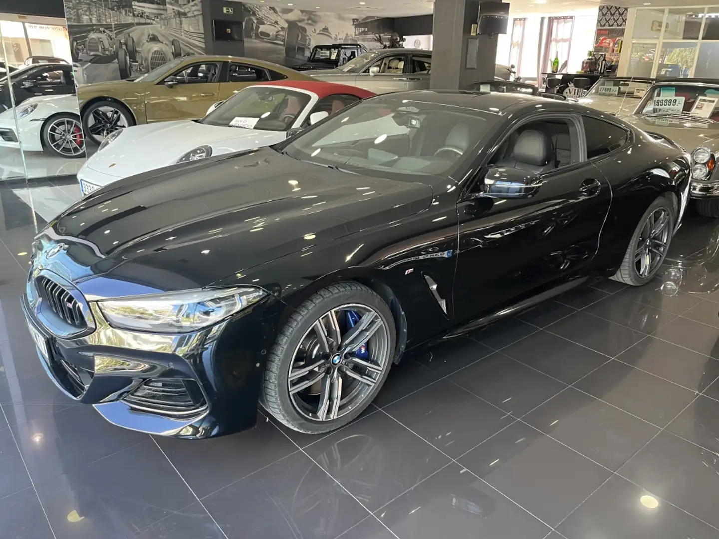 BMW M850 M850i Coupé xDrive Schwarz - 1