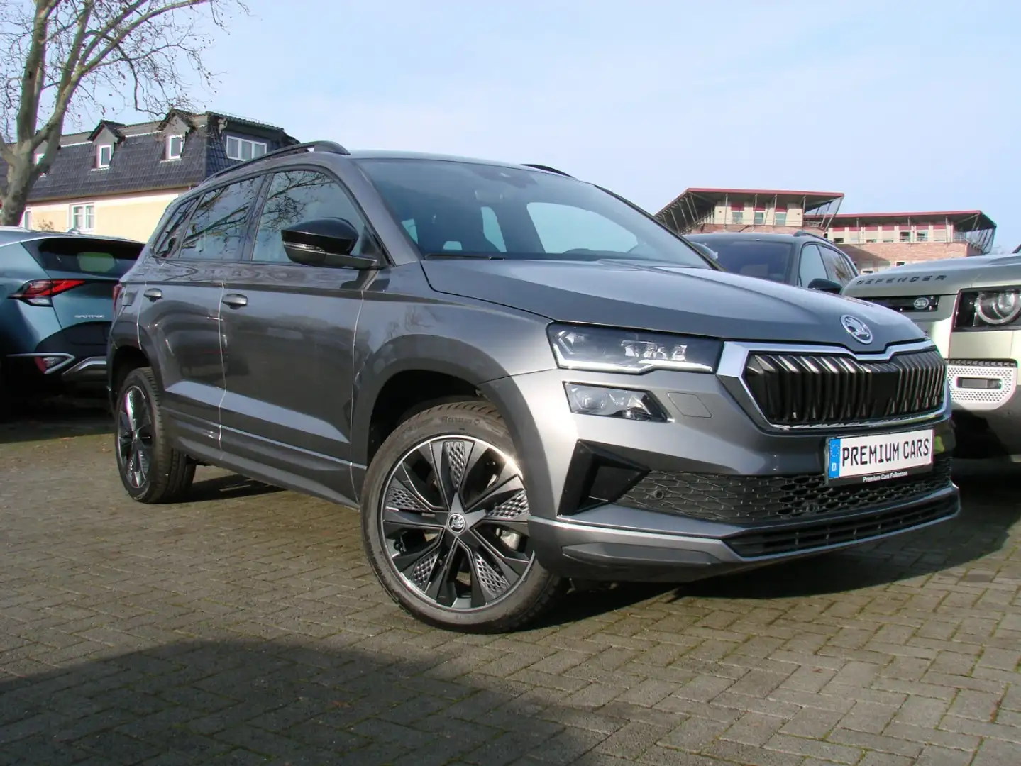Skoda Karoq 1,5TSi Sportline ACC LED AHK Gris - 1