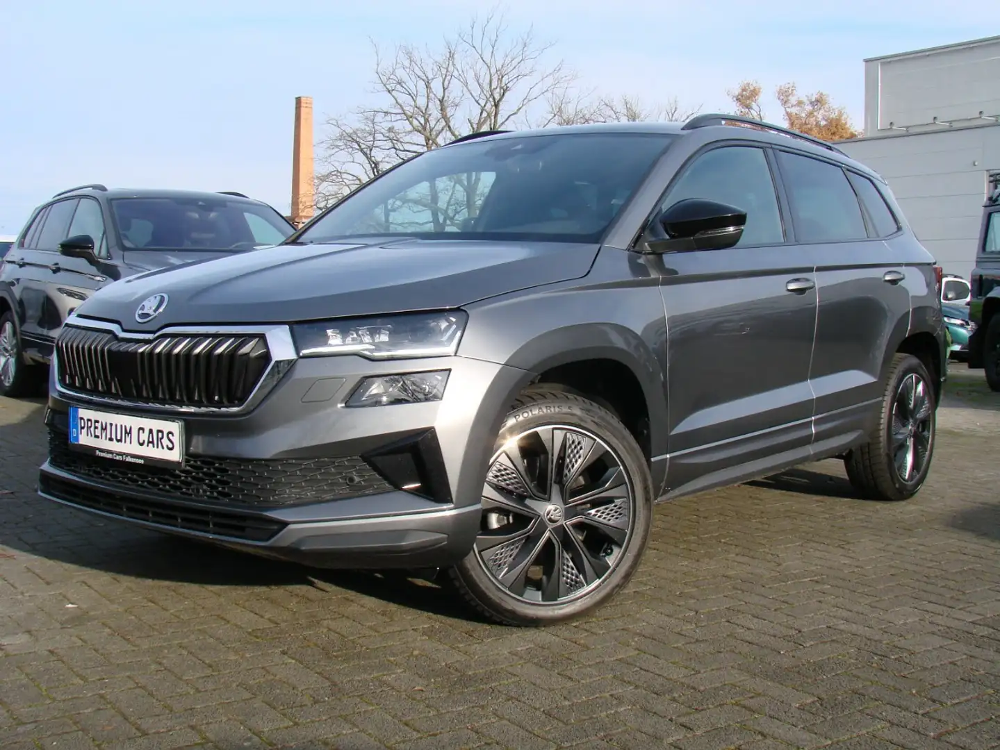 Skoda Karoq 1,5TSi Sportline ACC LED AHK Gris - 2