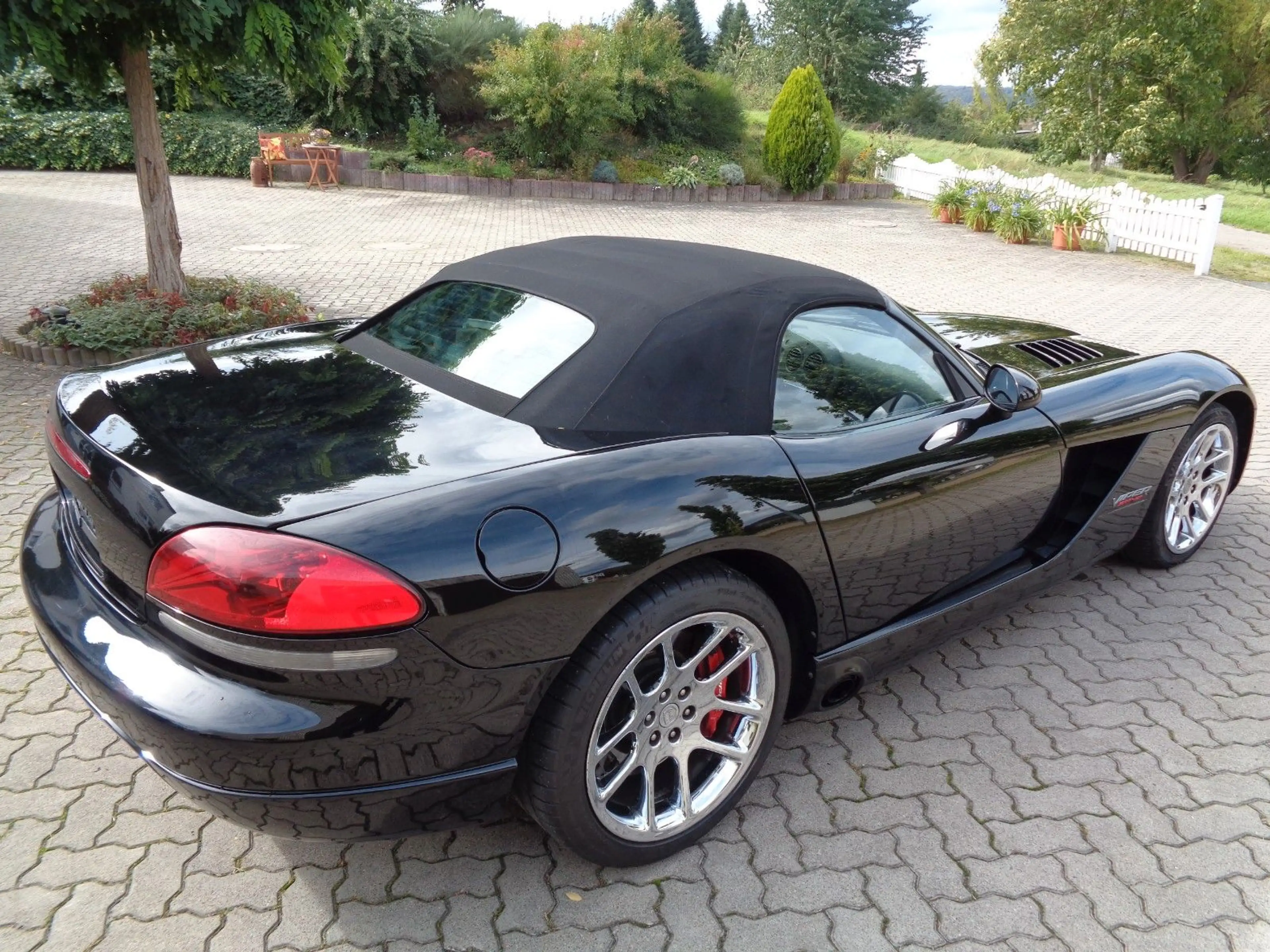 Dodge Viper SRT-10 Klima,Teilleder,Originalzustand — photo 11