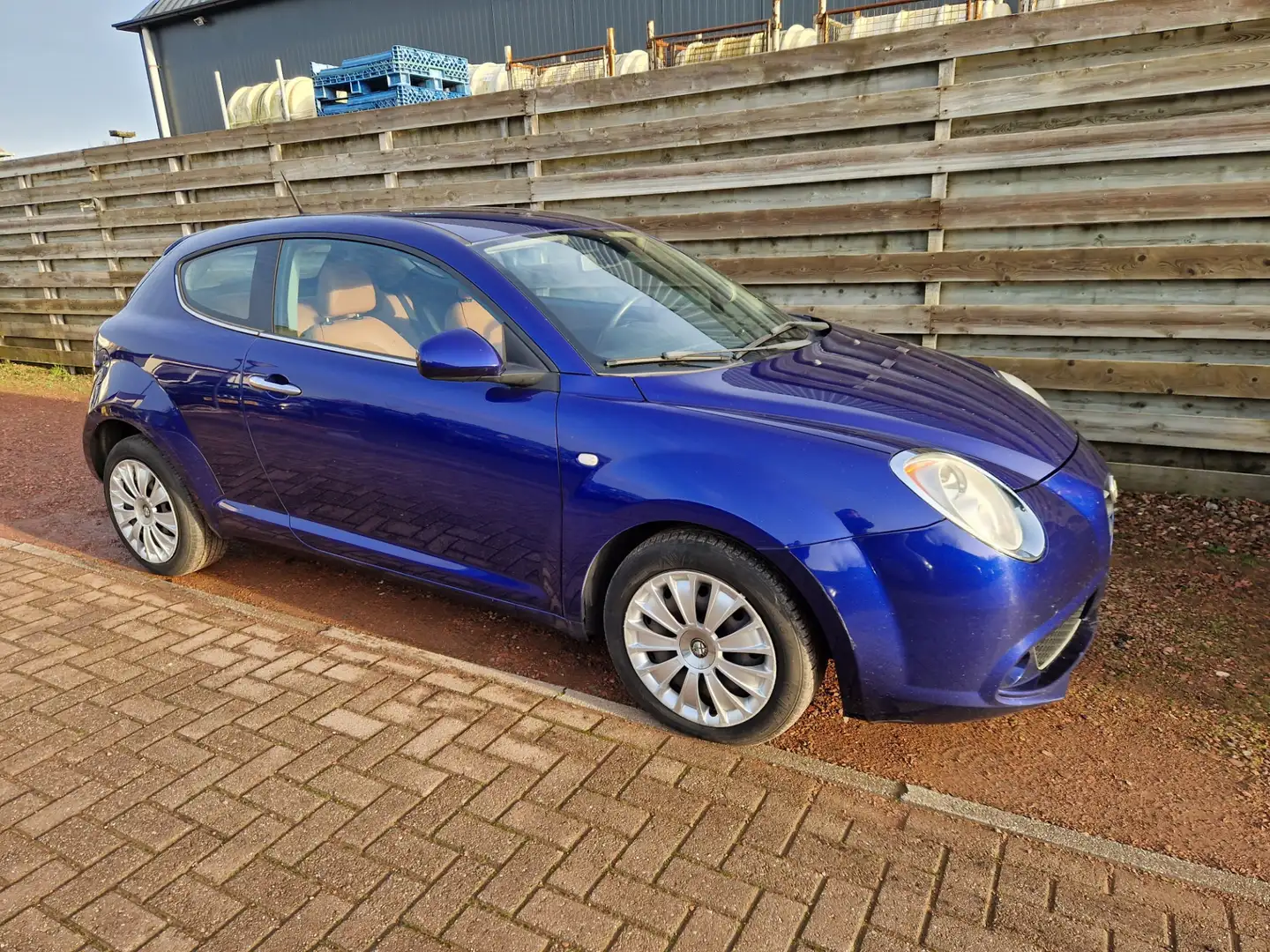 Alfa Romeo MiTo 1.3 JTDm ECO Distinctive Navi, Leder Blau - 1