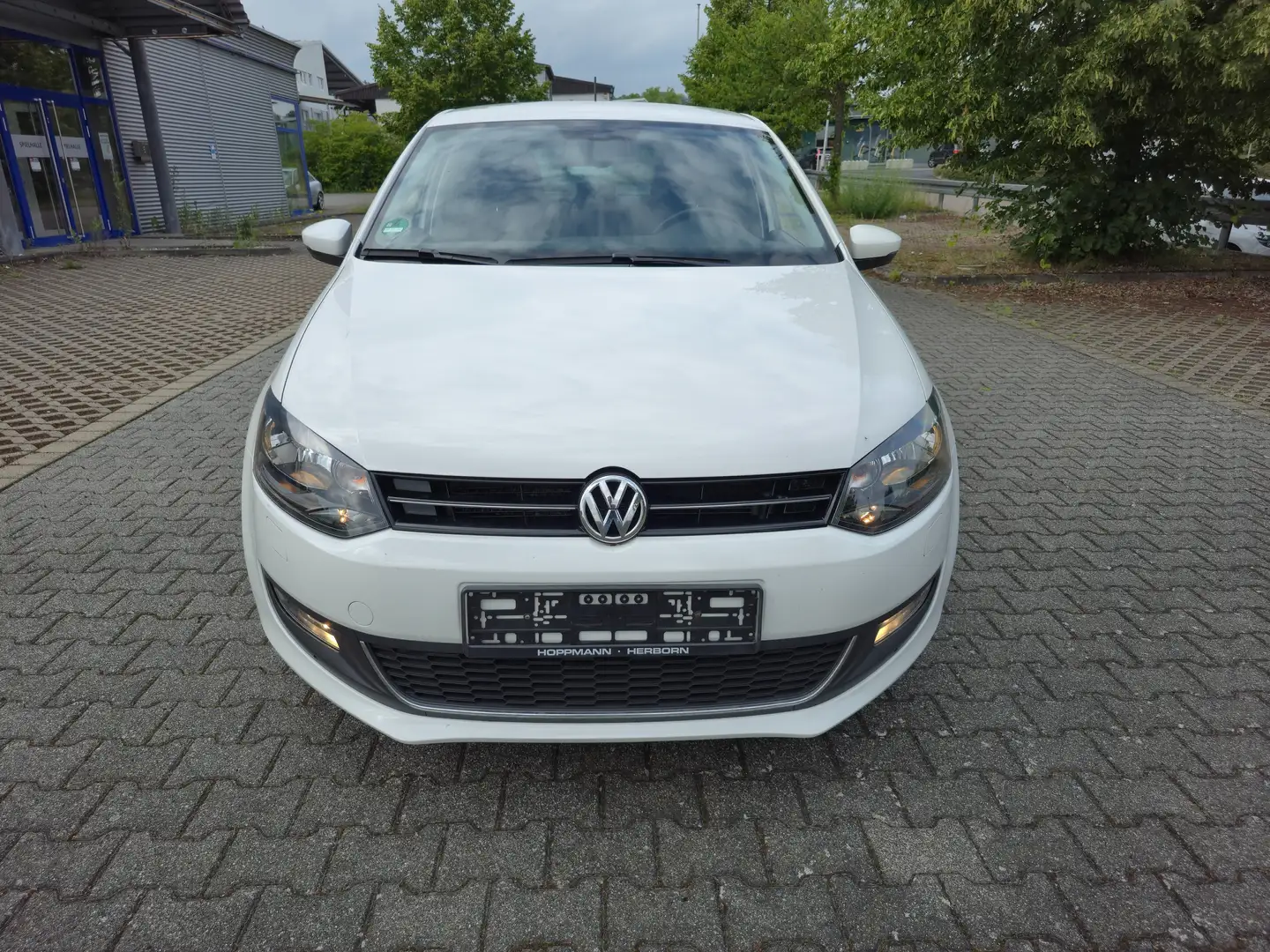Volkswagen Polo Life Rentner Fahrz. 1.Hand Steuerkette, TÜV Neu Weiß - 2
