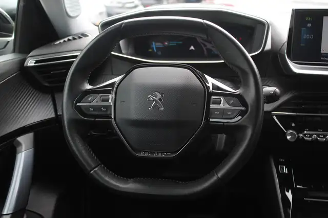 Peugeot E-2008 view 18