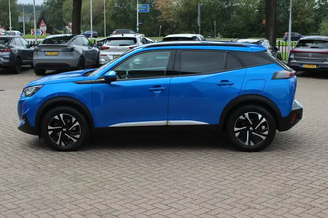Peugeot E-2008 view 8