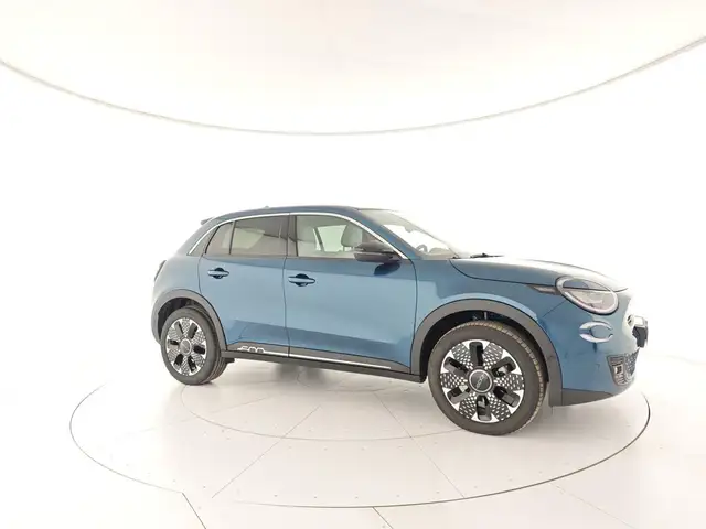 Fiat 600 Hybrid 110 CV DCT MHEV La Prima