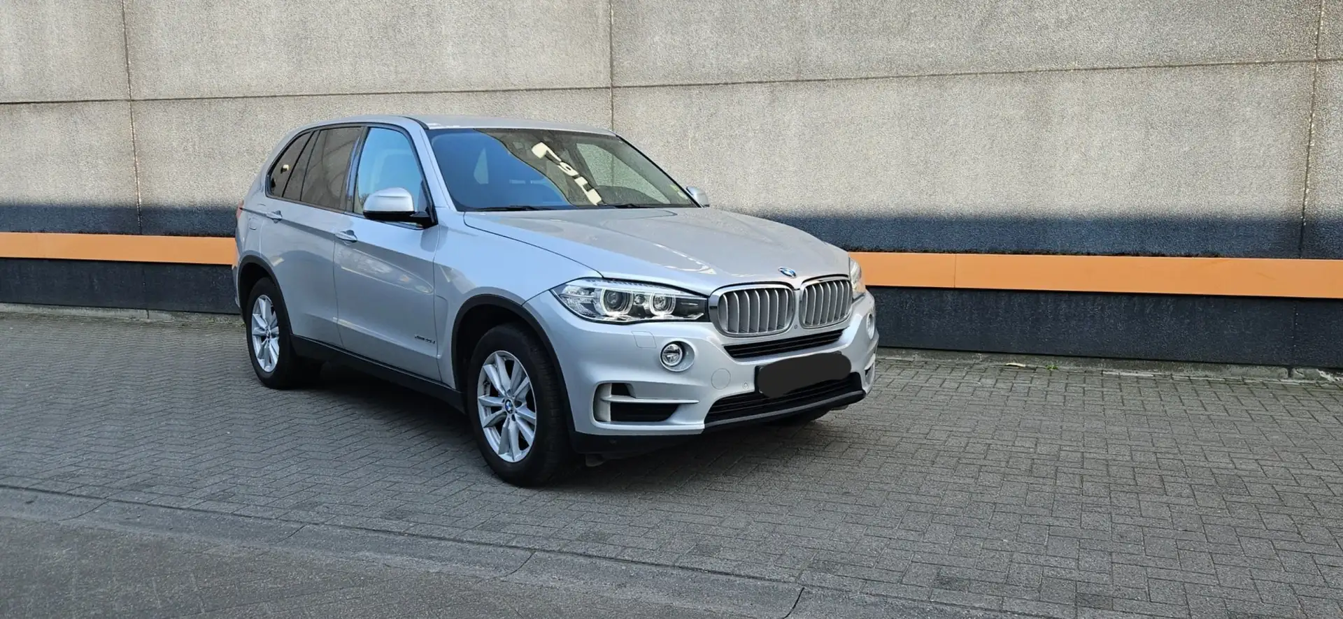 BMW X5 3.0dAS xDrive40/COMF. PACK/NAVI PRO/KEYLES ENTREY Stříbrná - 1
