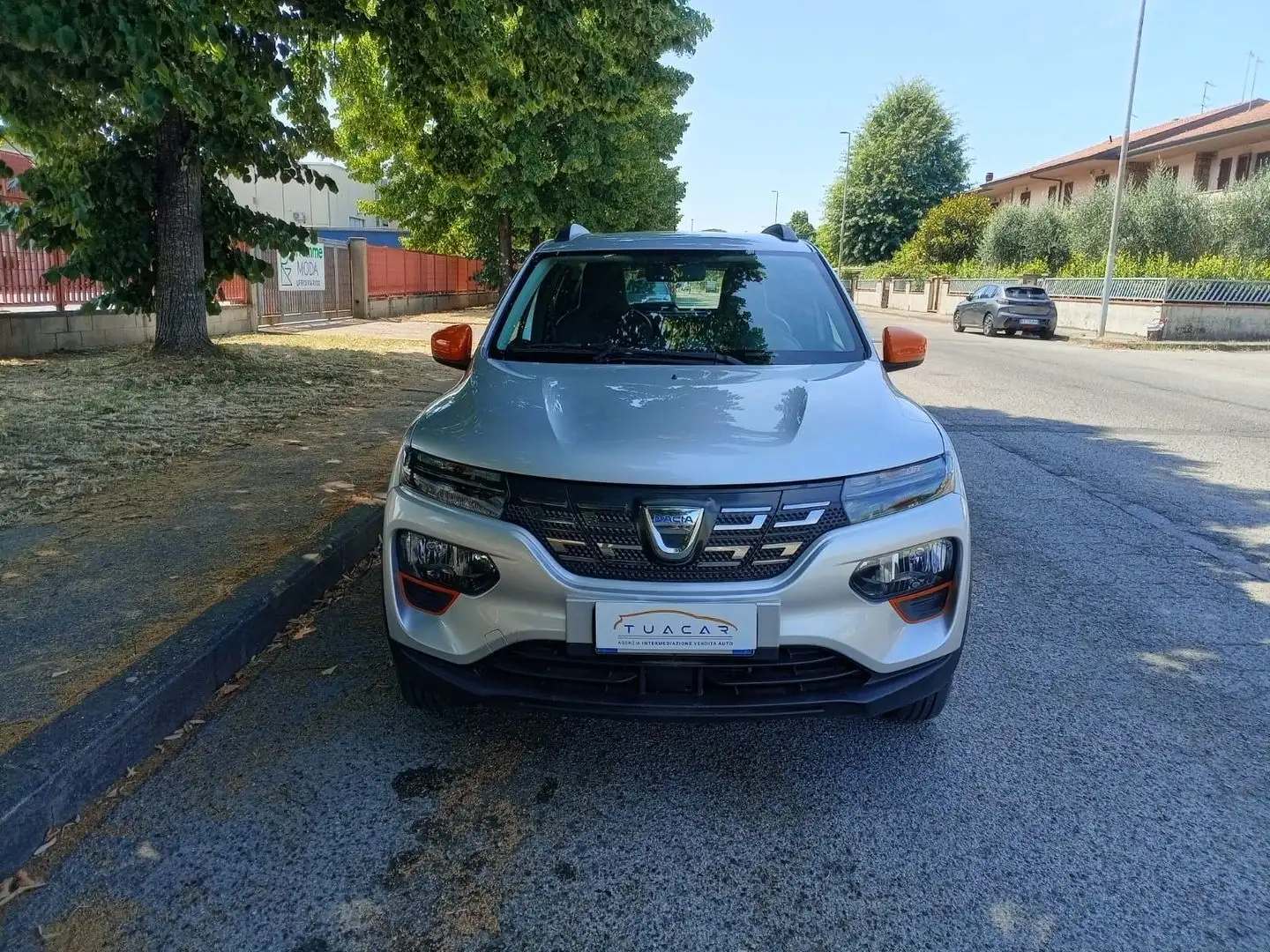 Dacia Spring Comfort Plus 45 26.8 kWh Grijs - 2