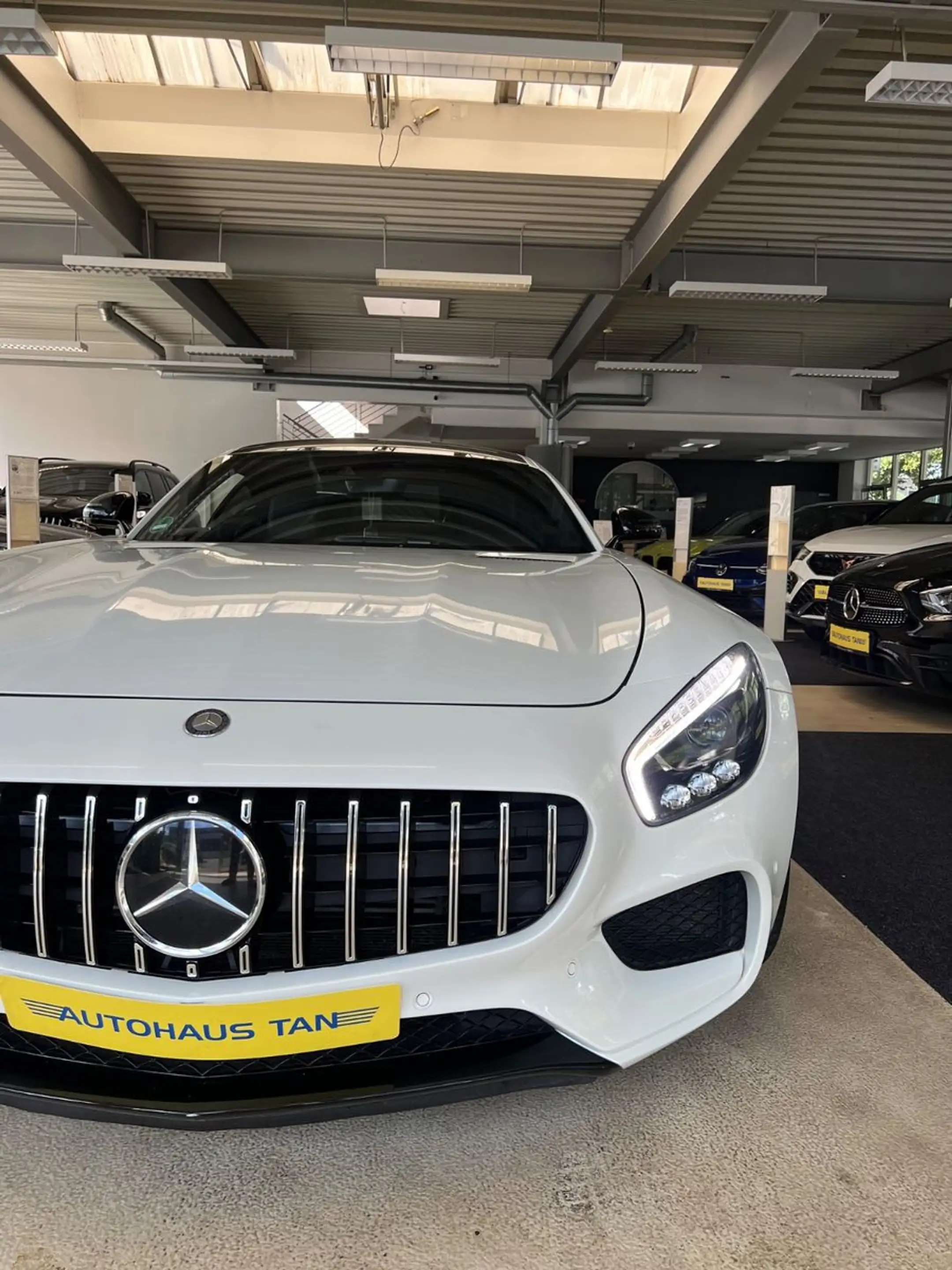 Mercedes-Benz AMG GT Coupe * DIAMANTWEIß *NIGHTP*PANO*PERFORM* — photo 10