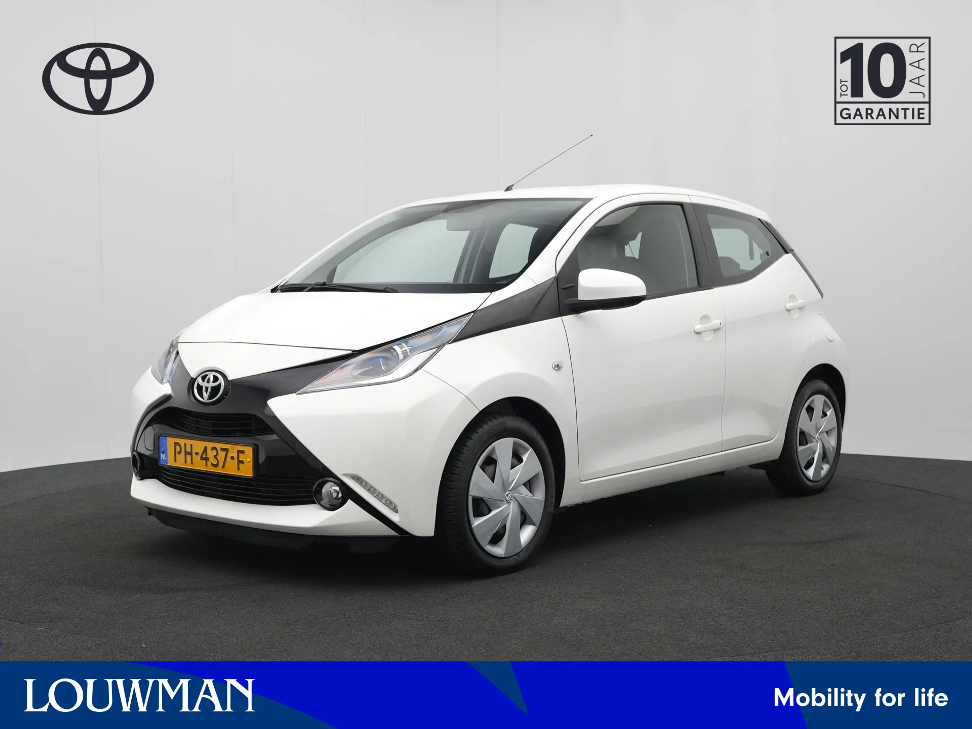 Toyota Aygo 1.0 VVT-i x-play | NL Auto | Dealer Onderhouden |
