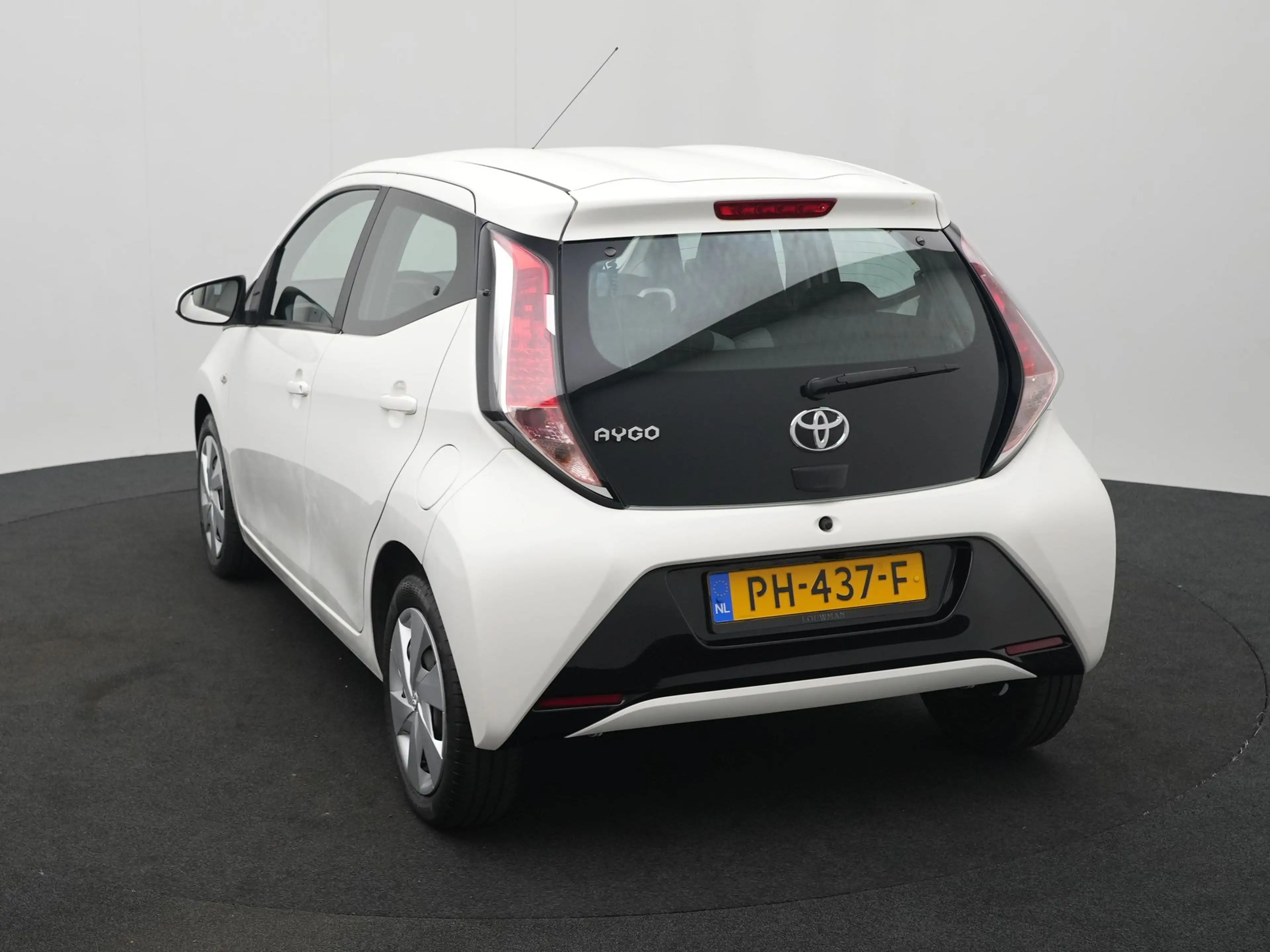 Toyota Aygo 1.0 VVT-i x-play | NL Auto | Dealer Onderhouden | — photo 12