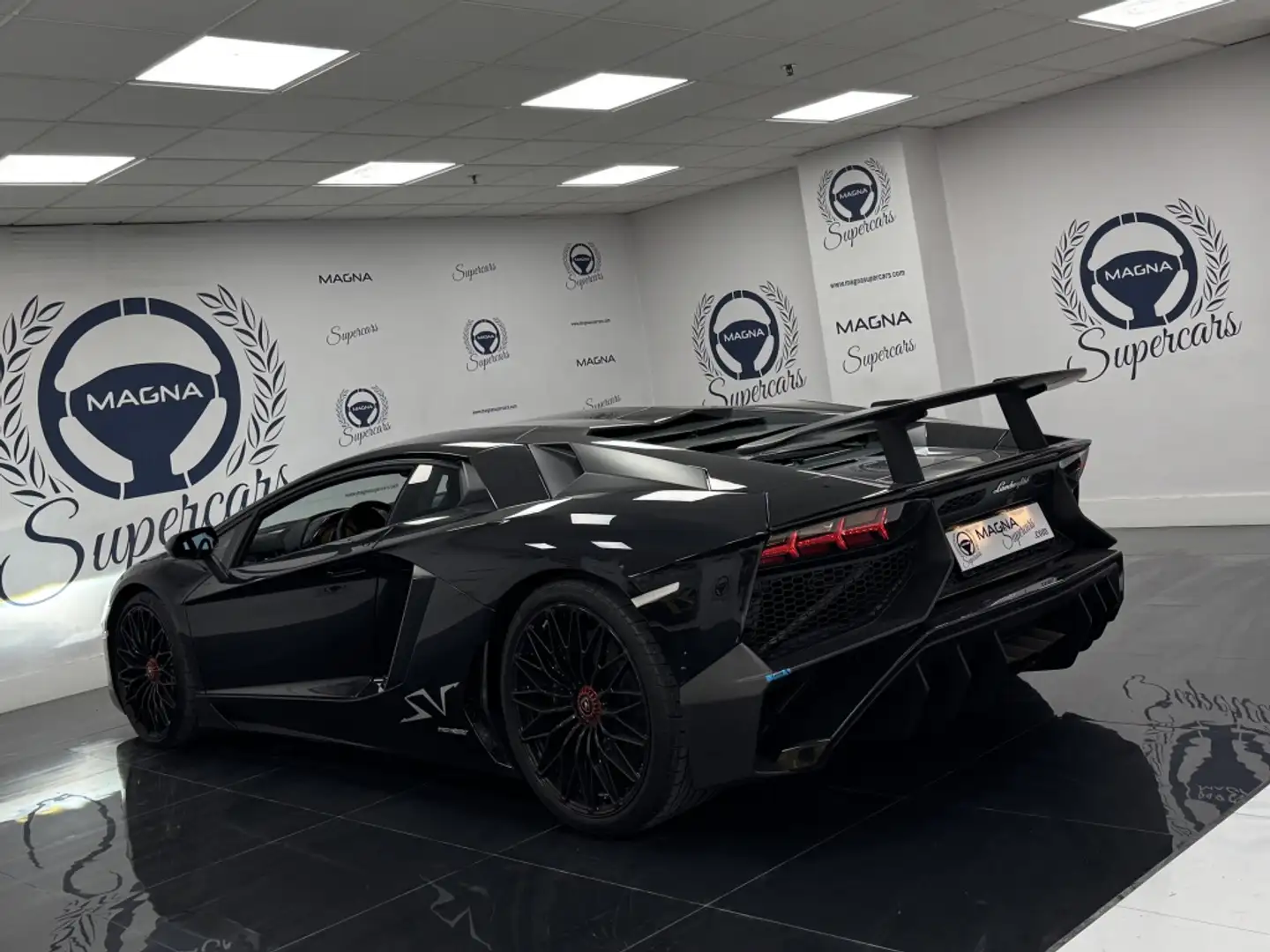 Lamborghini Aventador SuperVeloce LP750-4 Negro - 2