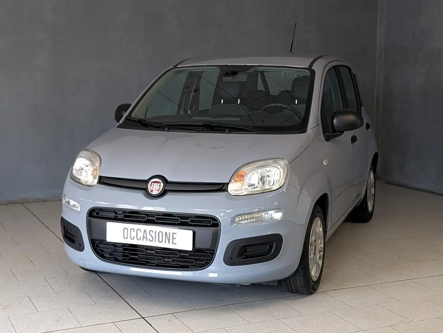 Fiat Panda 1.0 HYBRID 70CV Gris - 2