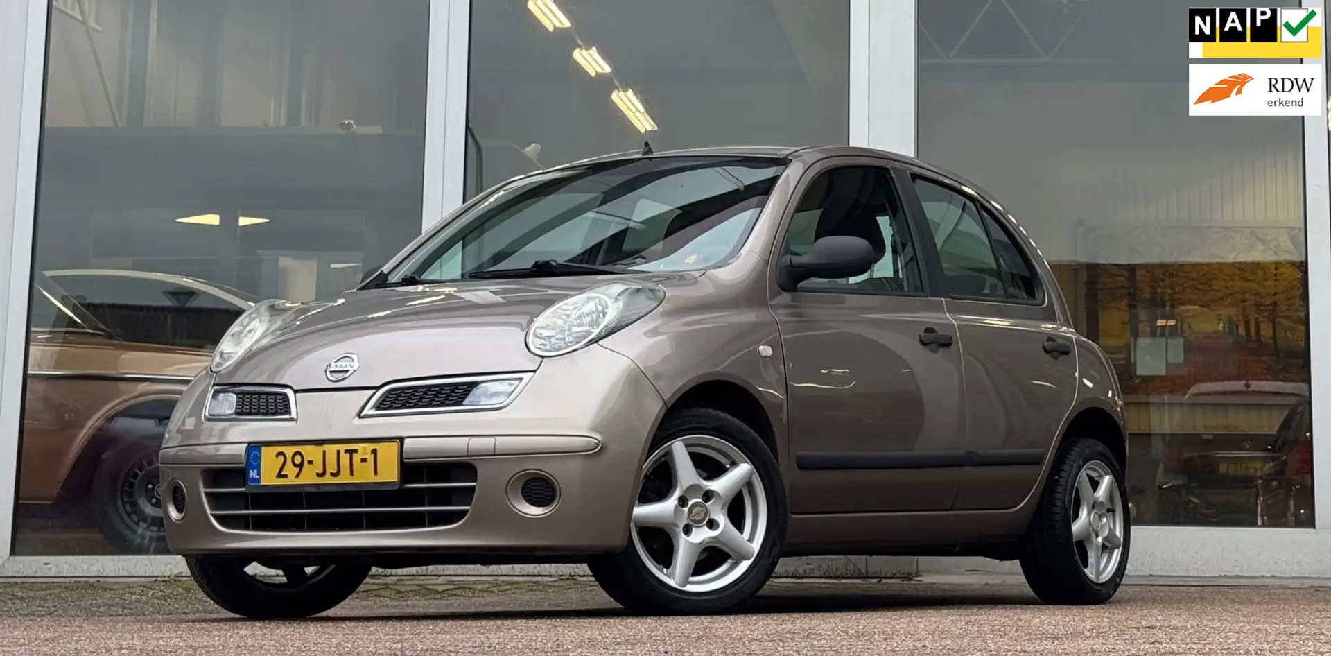 Nissan Micra 1.2i 16V Mix Automaat 1e Eigenaar Airco Nieuw APK Braun - 1