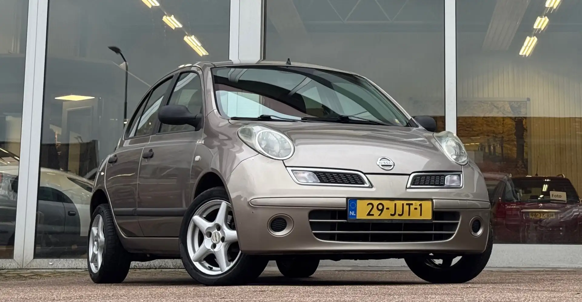 Nissan Micra 1.2i 16V Mix Automaat 1e Eigenaar Airco Nieuw APK Braun - 2