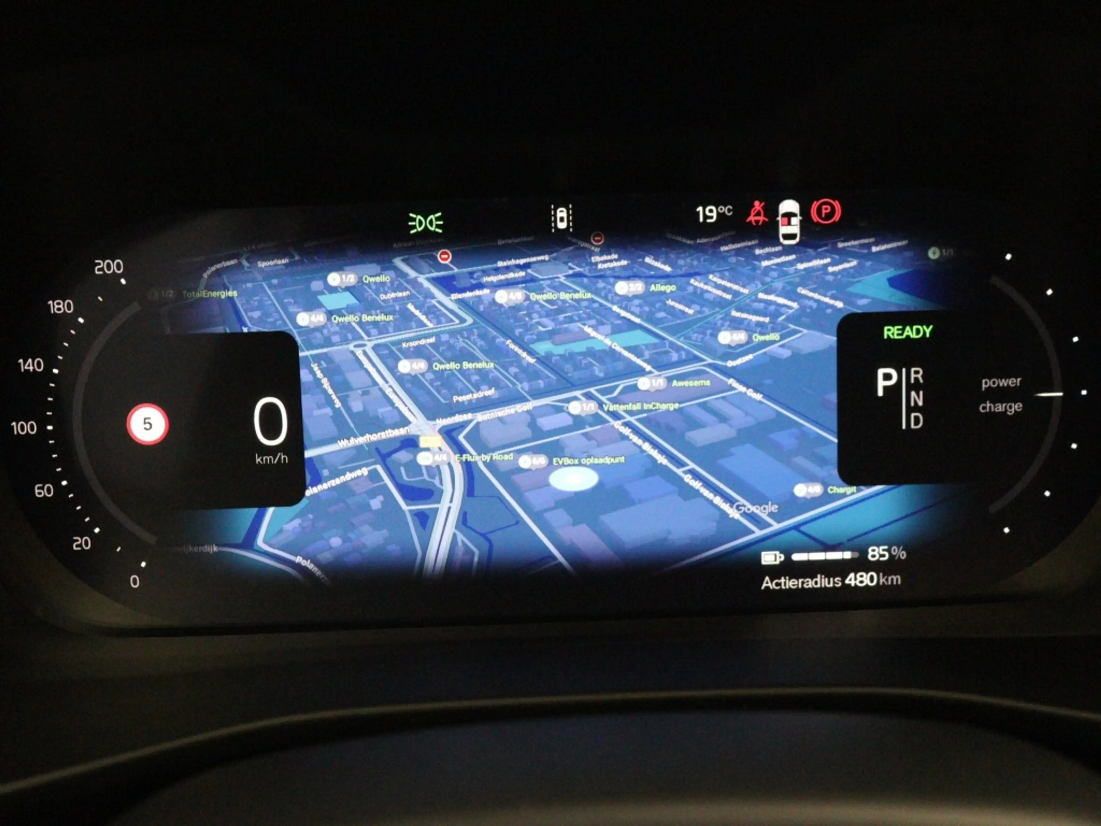 Volvo EX40 EXT. RANGE 82Kwh PLUS DARK — photo 15