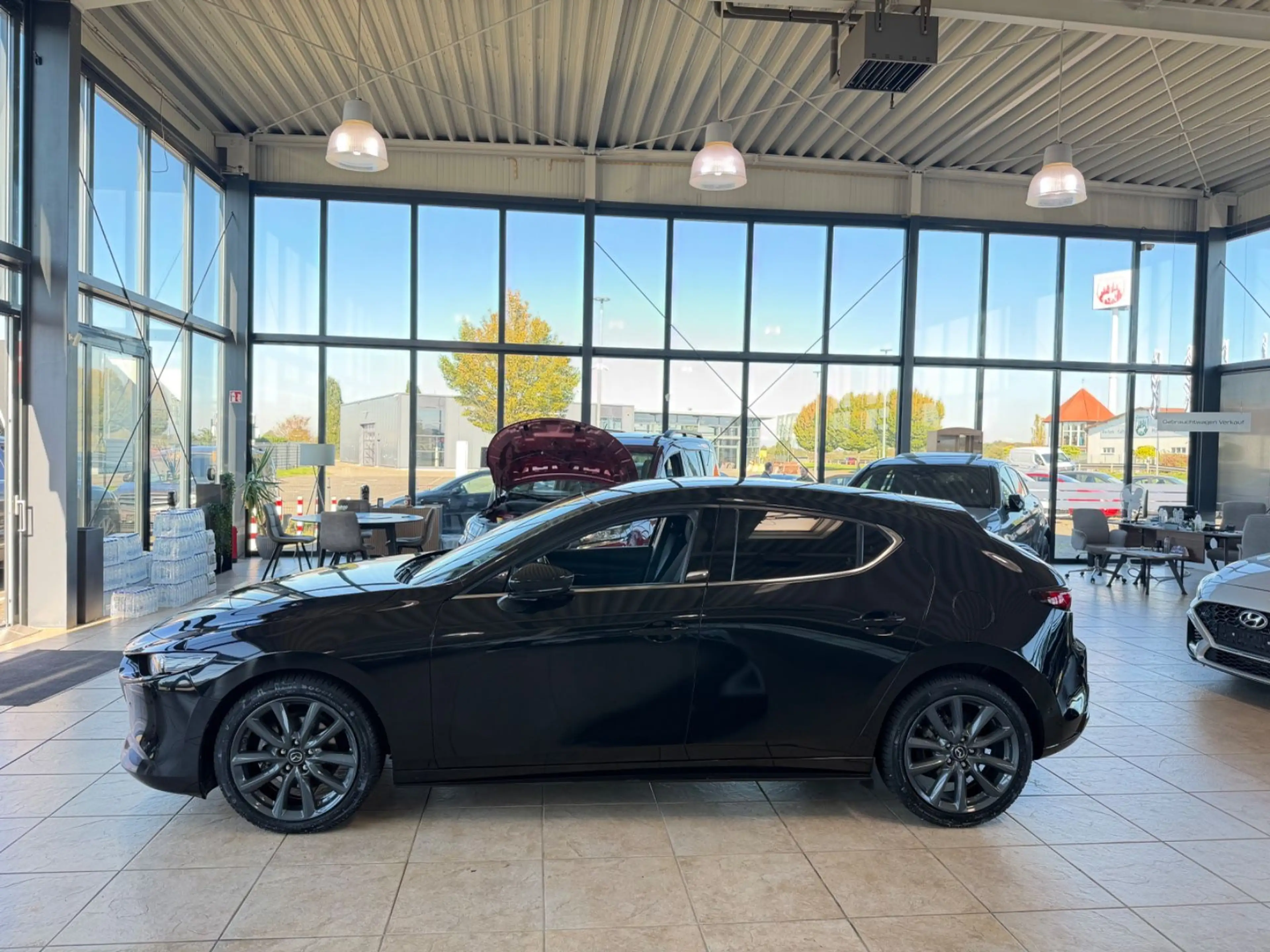 Mazda 3 Lim. 5-trg. Selection — photo 3