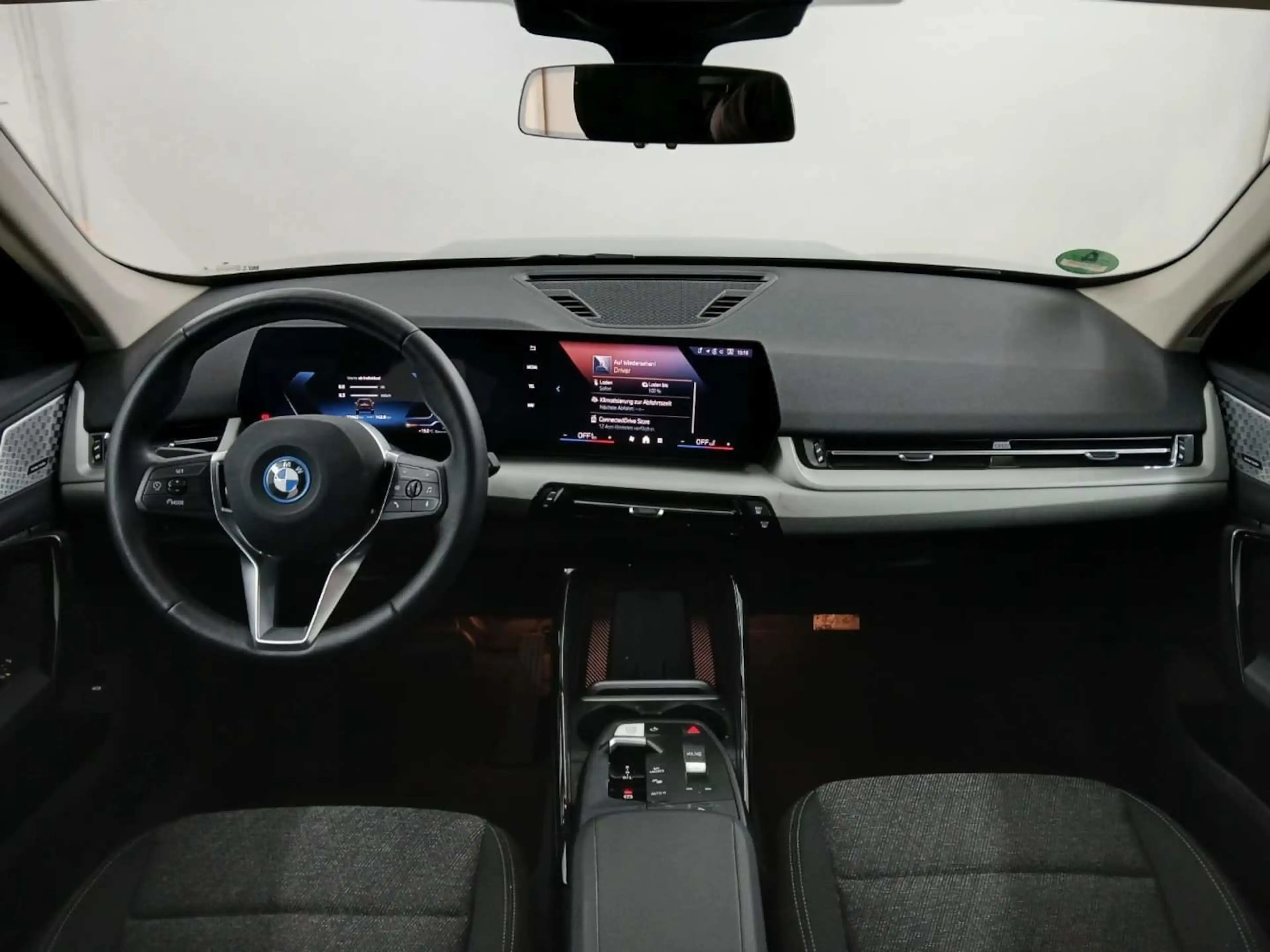 BMW X1 xDrive 25e Aktivsitz Kam. Adap.LED H+K Sound — photo 5