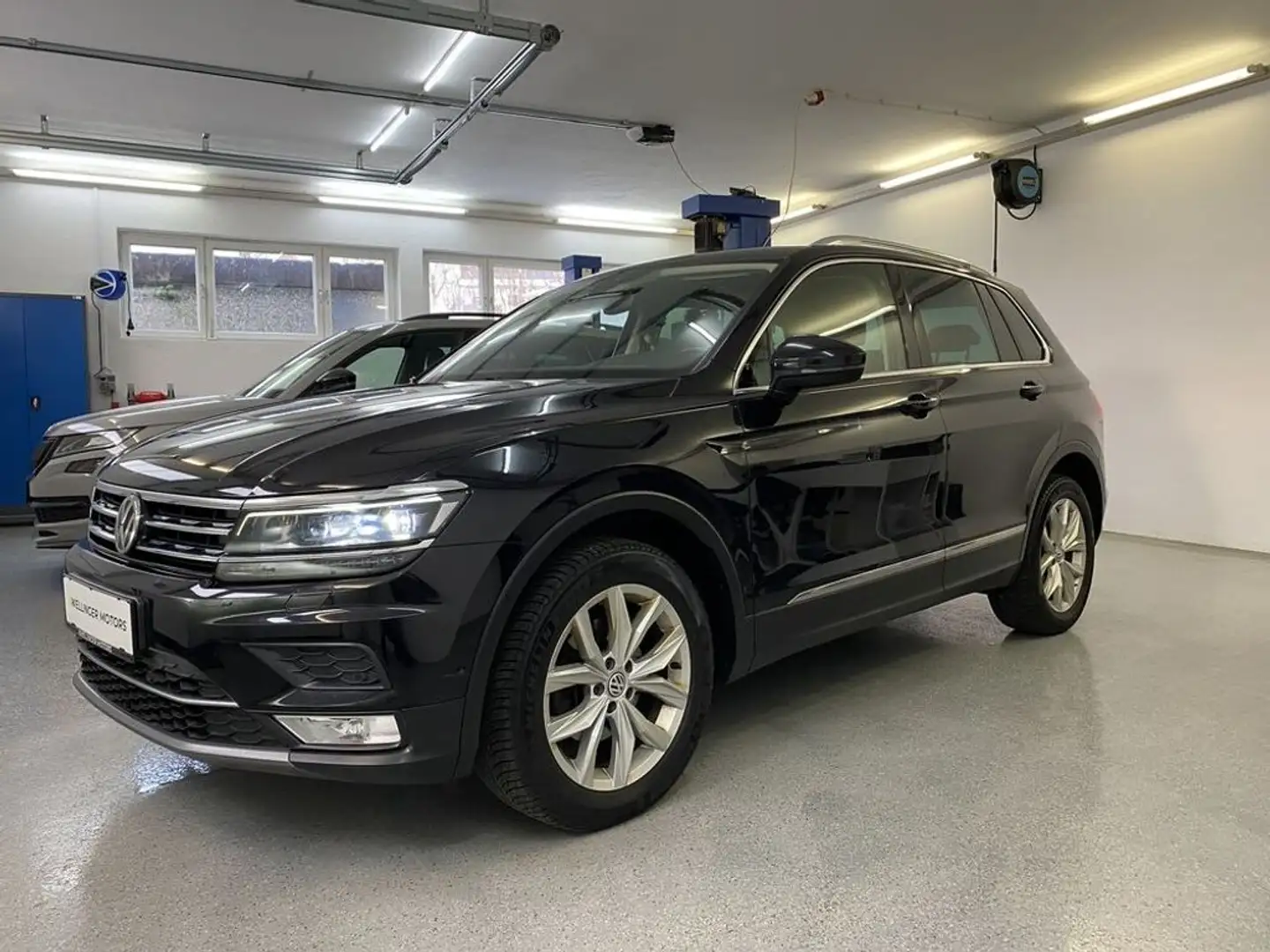 Volkswagen Tiguan Highline BMT/Start-Stopp 4Motion Schwarz - 1