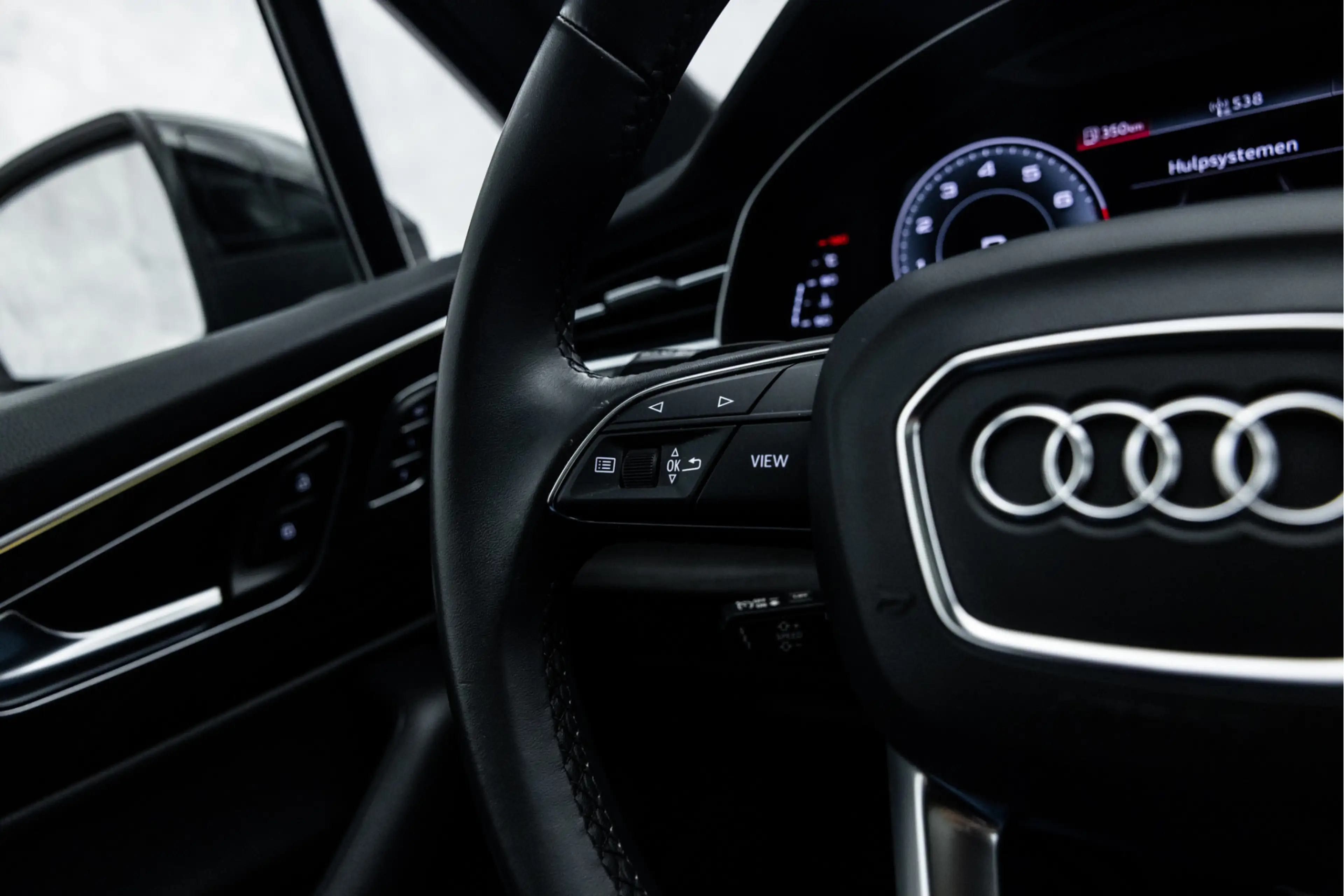 Audi Q7 55 TFSI V6 Quattro Pro Line Advanced 7p | Pano | 2 — photo 34
