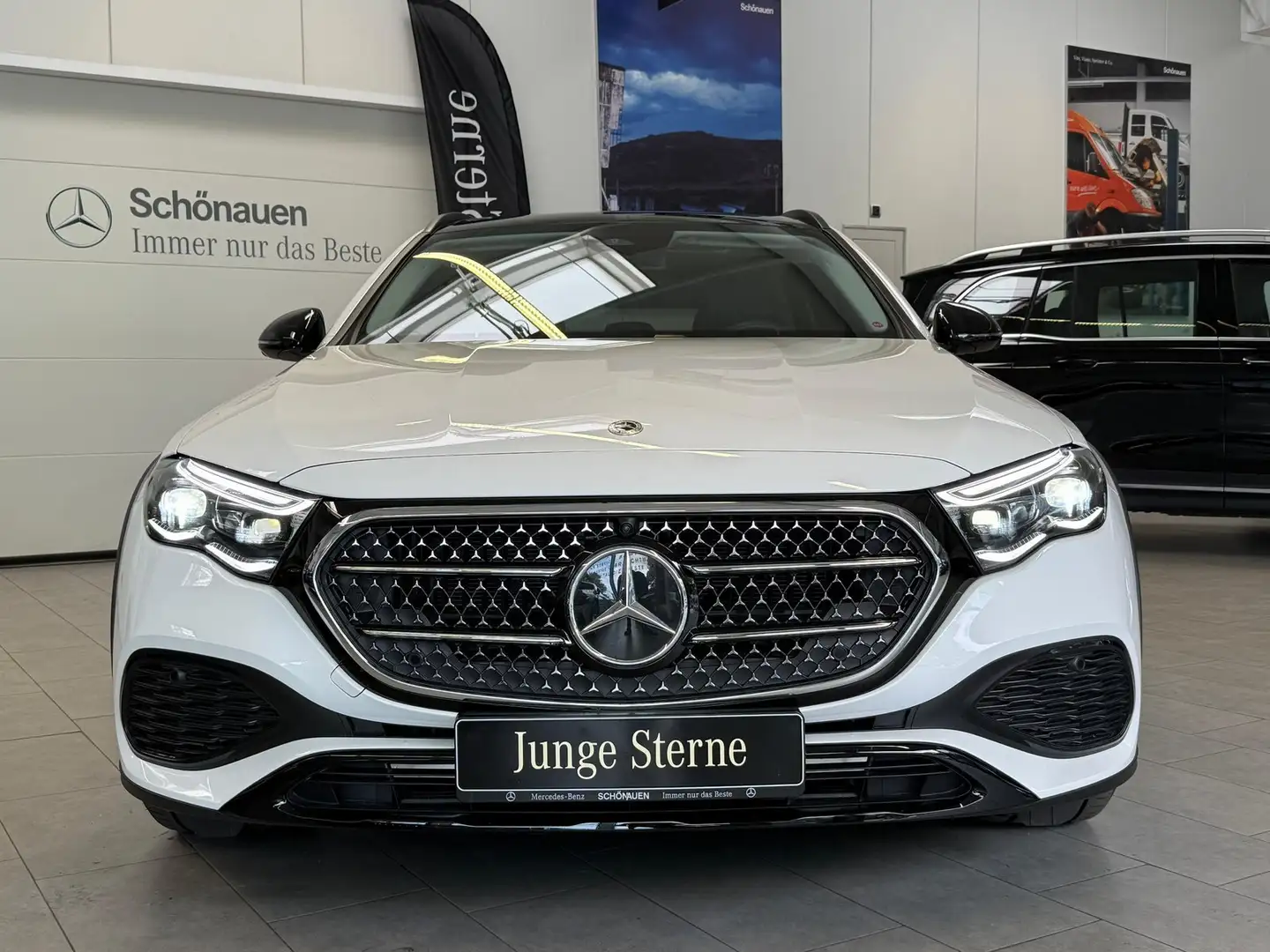 Mercedes-Benz E 300 de 4M All-Terrain BURMEST+HUD+AIR+AHK+PANO Weiß - 2