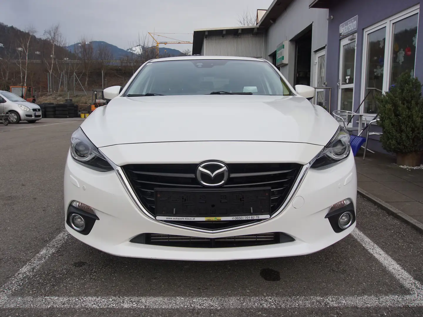 Mazda 3 Center-Line Weiß - 2