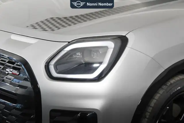 MINI Countryman view 5