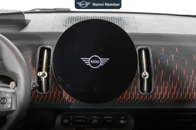 MINI Countryman view 12
